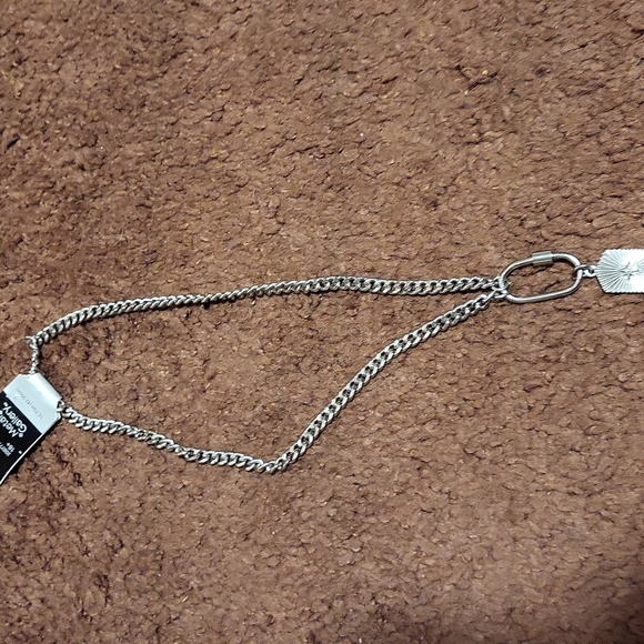 Metal Chain Necklace - Picture 4 of 4